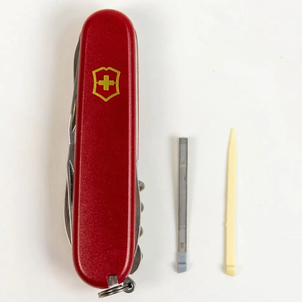 Ніж Victorinox Huntsman Mat 91мм 15функ черв.мат жовт.лого - фото 9
