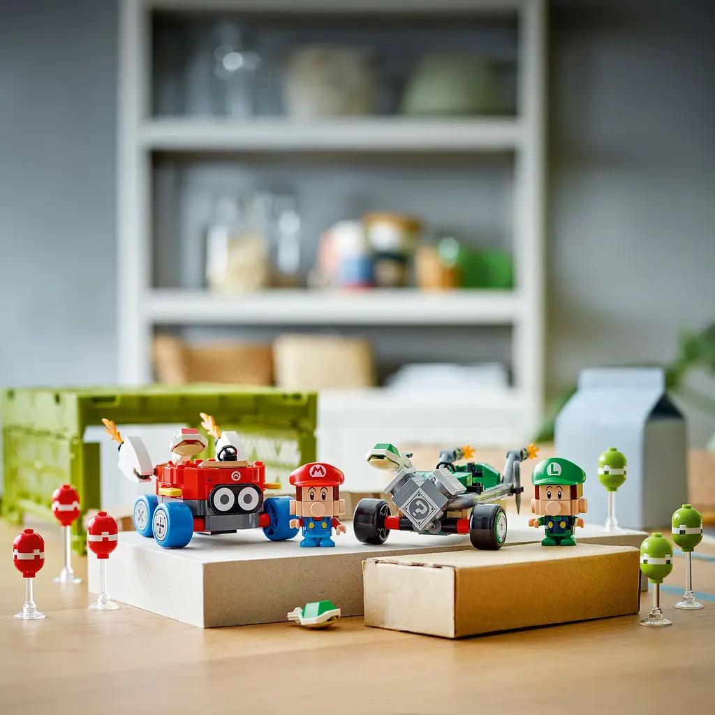 Конструктор LEGO Super Mario Mario Kart Baby Mario vs. Baby Luigi 321 деталь (72034) - фото 6