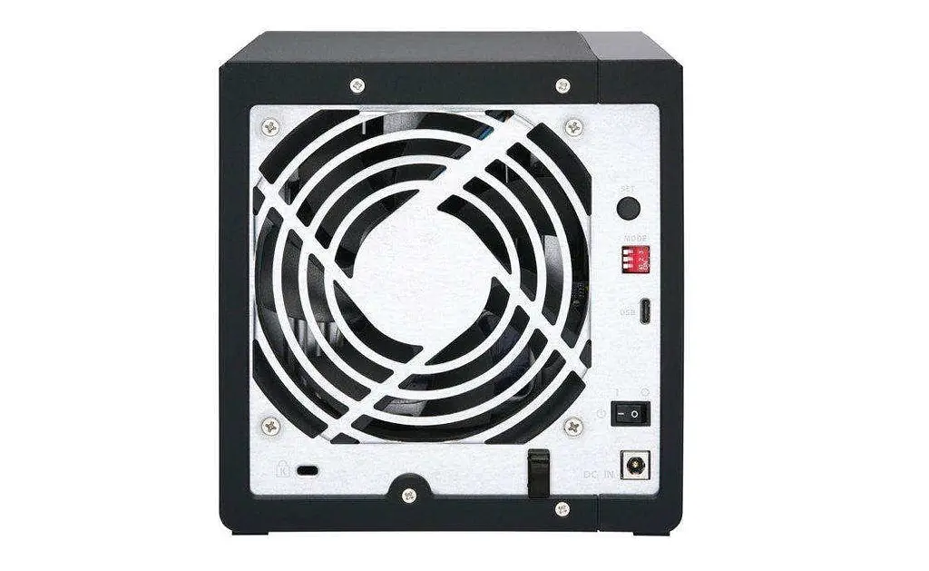 Сетевой накопитель Qnap TR-004 - фото 4