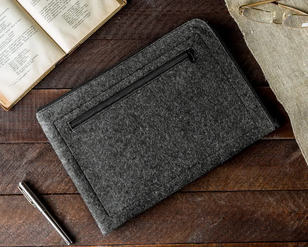 Чохол для ноутбука Gmakin для Macbook Pro 13 Dark Grey (GM68-13New) - фото 11