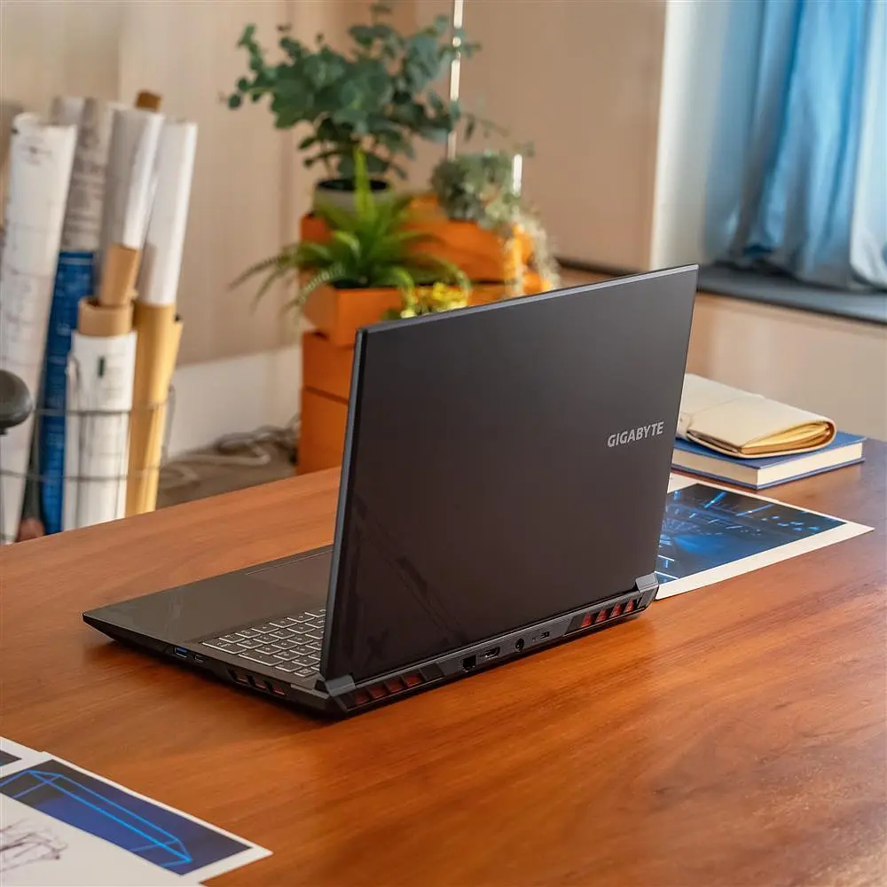 Ноутбук Ігровий Gigabyte G6X 9KG з процесором Intel Core i7-13650HX pana la 4.9GHz, 16'', Full HD+, 165Hz, 16GB DDR5 RAM, 1TB SSD, Nvidia RTX 4060 8GB GDDR6, No - фото 13