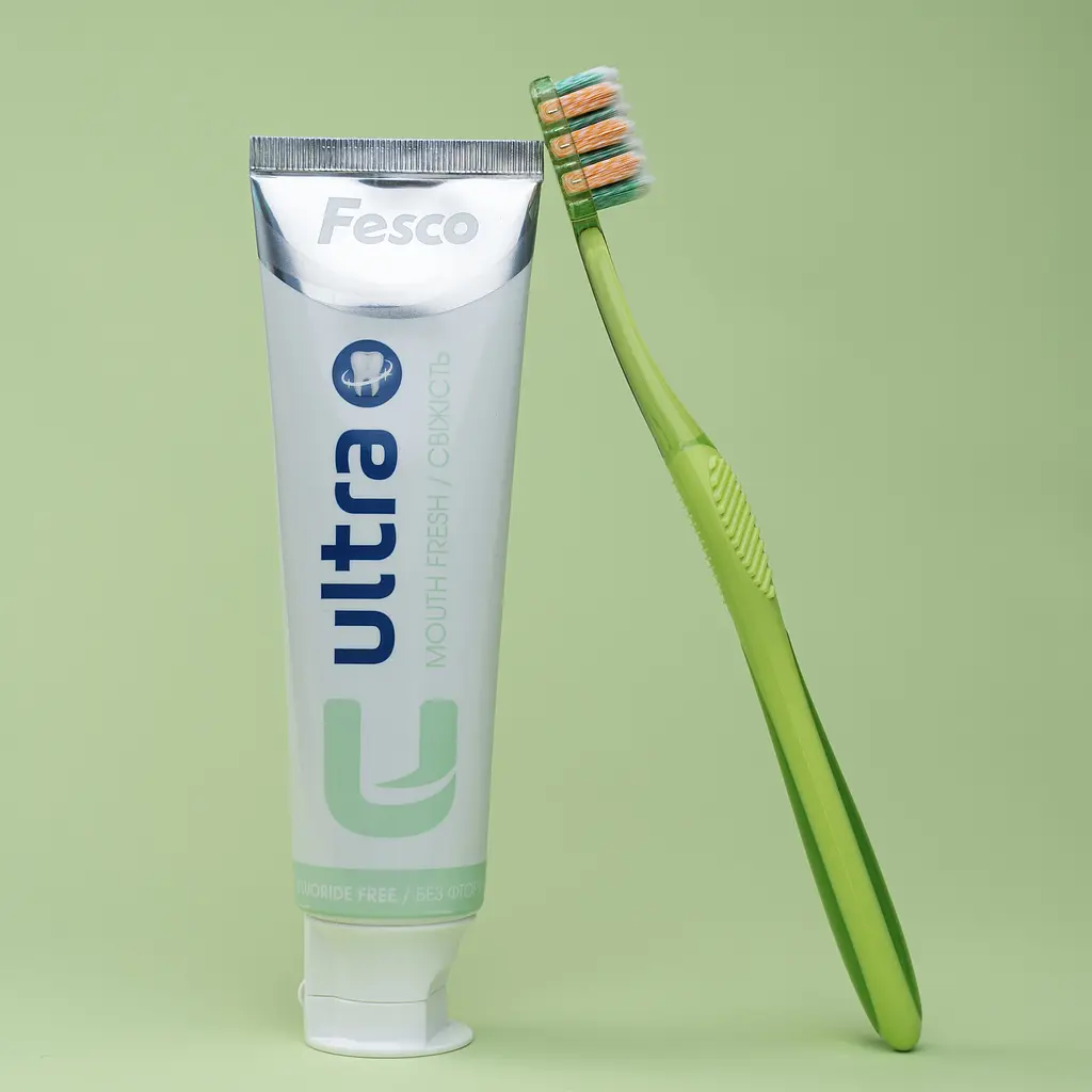 Зубна щітка Fesco Ultra Multibrush салатова - фото 7