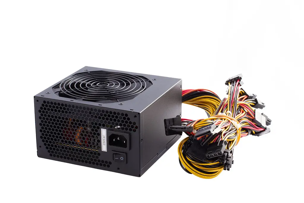 Блок живлення 700W FSP ATX-700W PNR PRO 120mm silent fan, Retail Box - фото 10