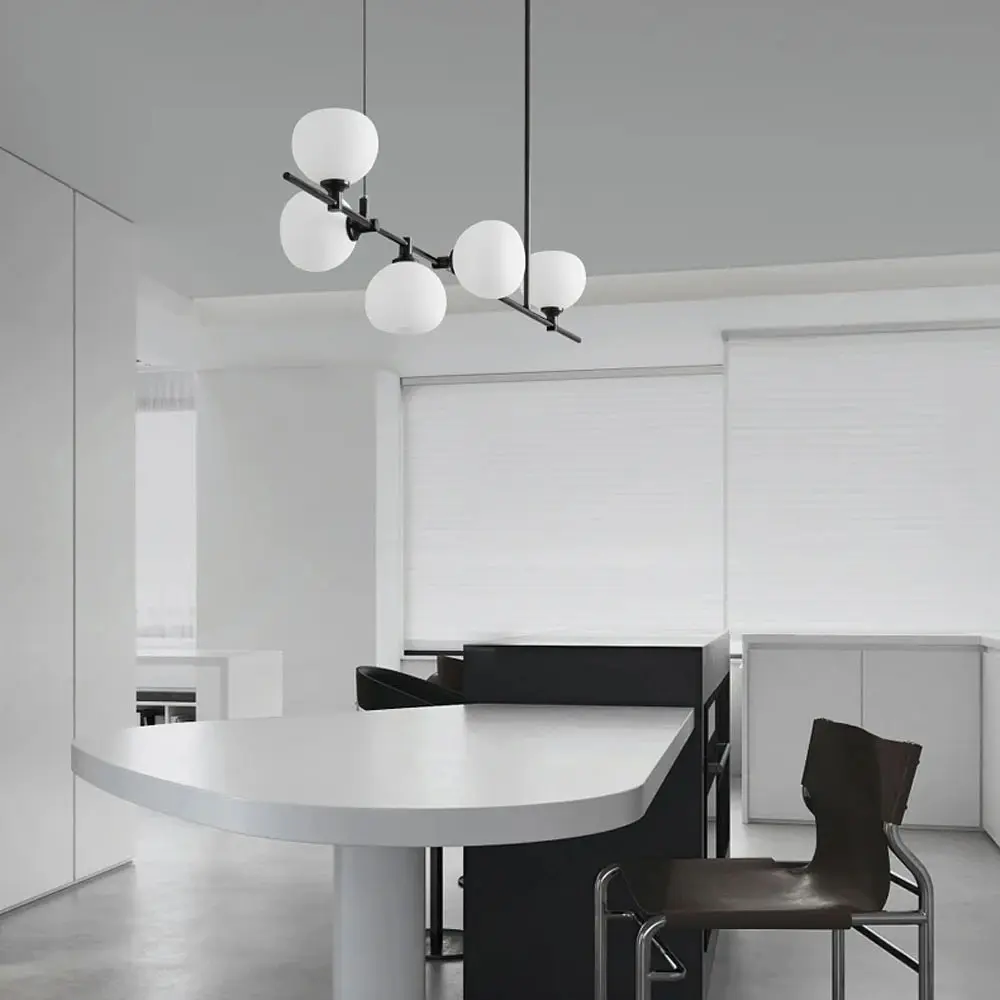 Люстра на 5 белых плафонов в черном удлиненном корпусе 100 см Ст. F 85/5 BK+WT | Line F - фото 3