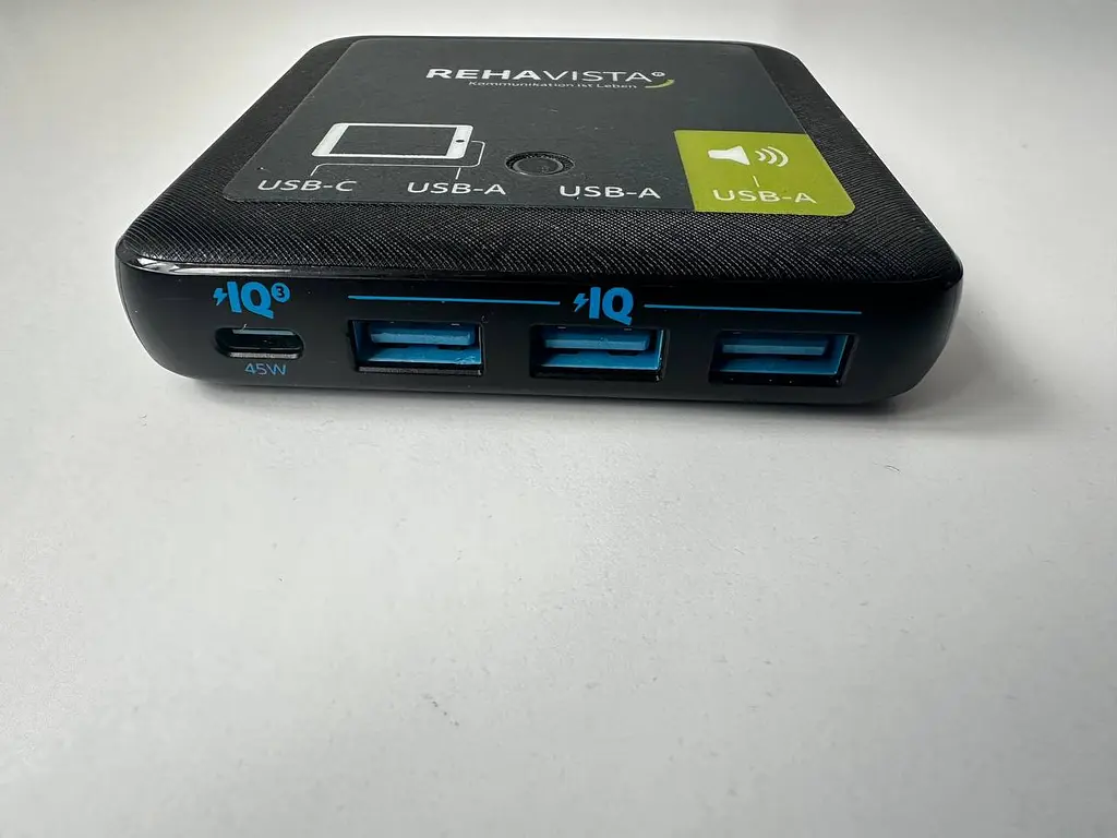 Зарядний пристрій Anker PowerPort III Slim A2045 65W (45W USB-C + 3×USB-A) б/в - фото 2