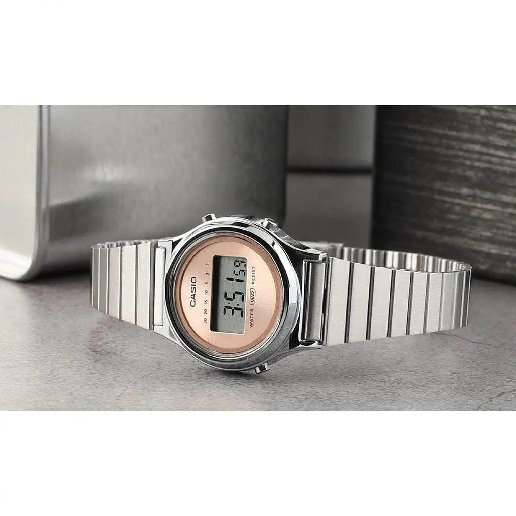 Годинник Casio LA700WE-4AEF - фото 2