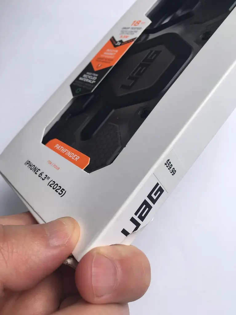 Оригінальний протиударний чохол UAG Pathfinder MagSafe для iPhone 17 Clear Ash 114553113140 - фото 3