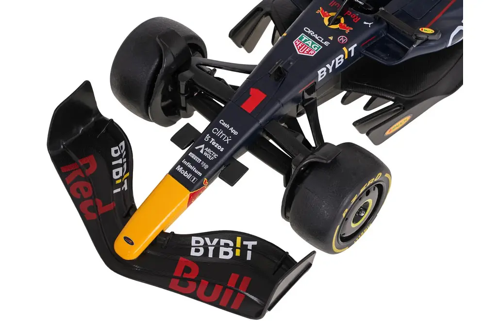 Машинка Rastar Oracle Red Bull Racing на управлении RB18 1:12 на управлении 94700 - фото 8