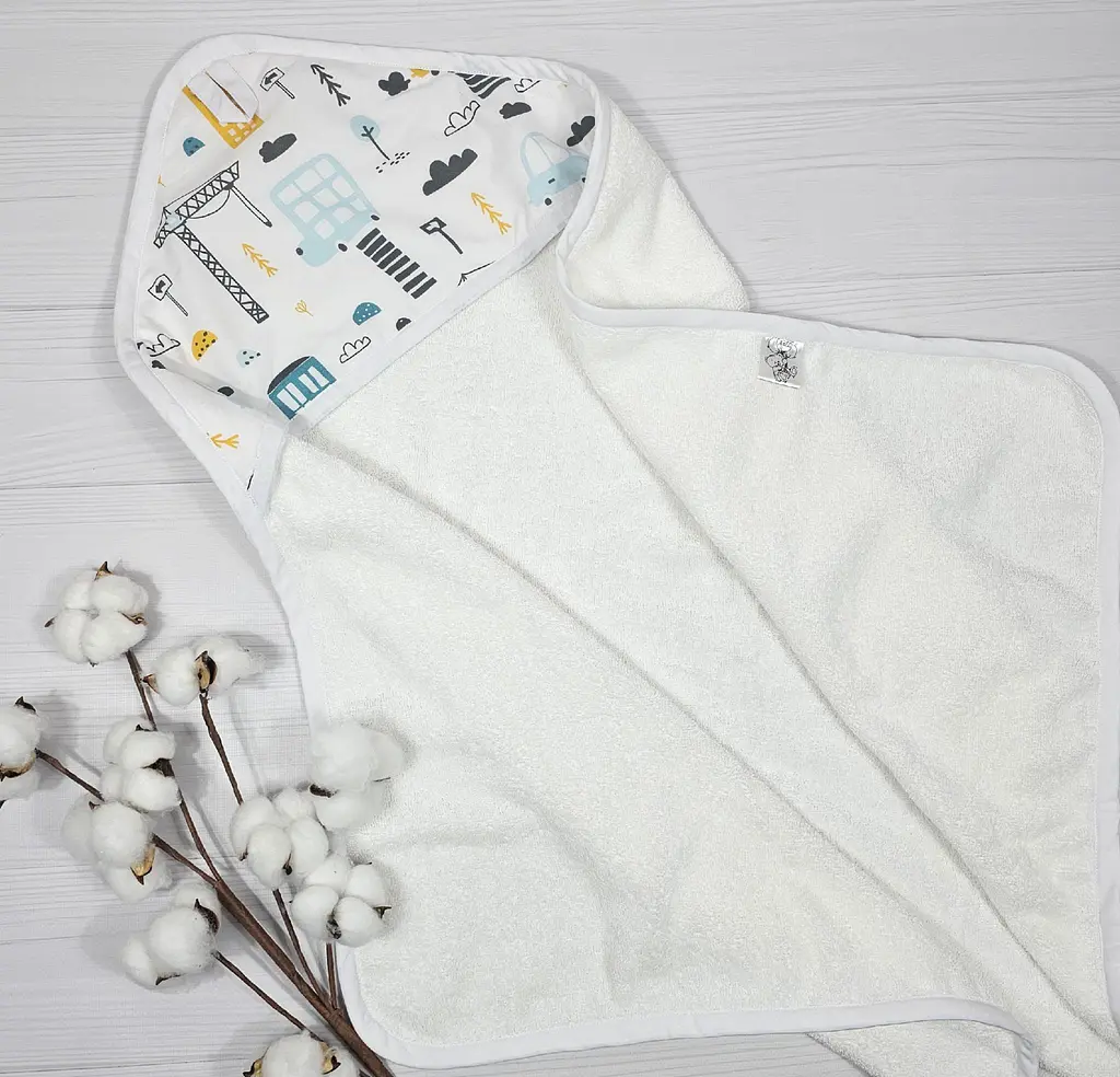 Дитячий рушничок-куточок 80х80 a.l.babybox Машини в місті блакитний Білий - фото 3