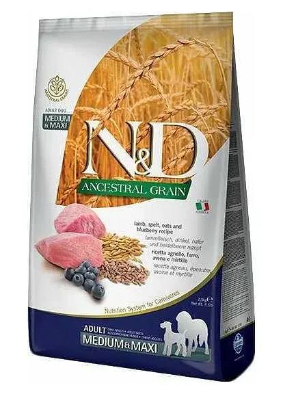 Низькозерновий корм для дорослих собак середніх та великих порід Farmina N&D Low Grain Medium & Maxi Adult з ягням та чорницею,