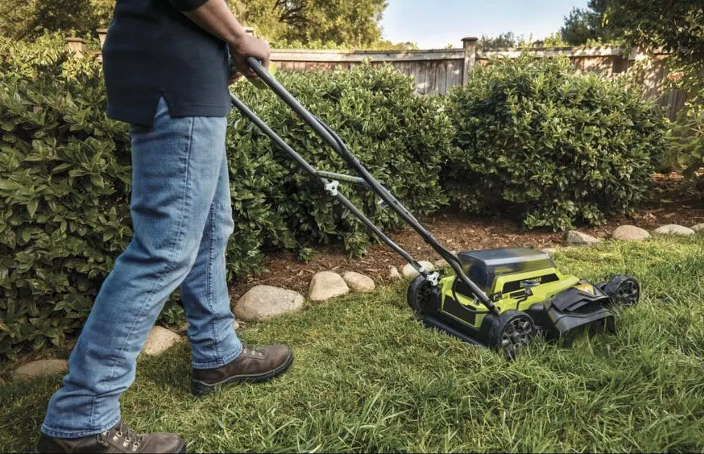 Акумуляторна роторна косарка Ryobi RY (36LMM46A-140) - фото 2