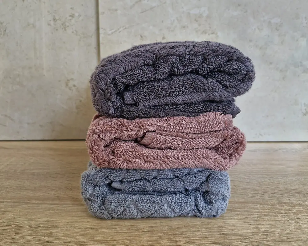 Набір турецьких махрових рушників Cestepe MicroCotton Premium 3 штуки 50x90 Ucgen 2 щільність 600 г/м2 - фото 5