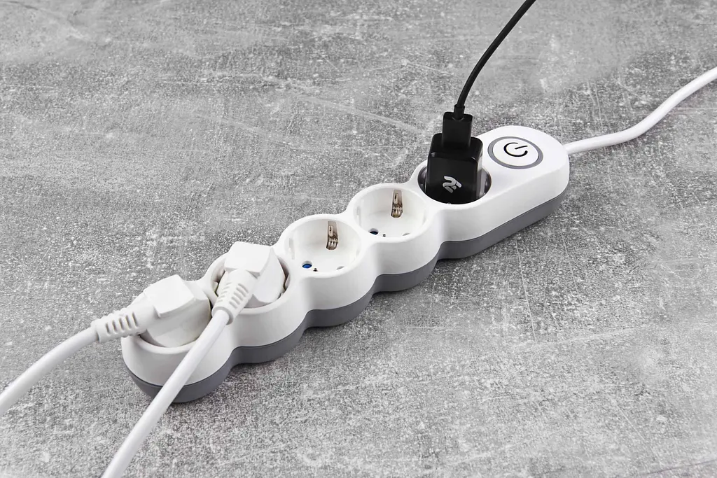 Подовжувач мережевий 5 розеток 3 метри 2E Plus Power Extension 5 Type F 3m 10A White-Grey - фото 4