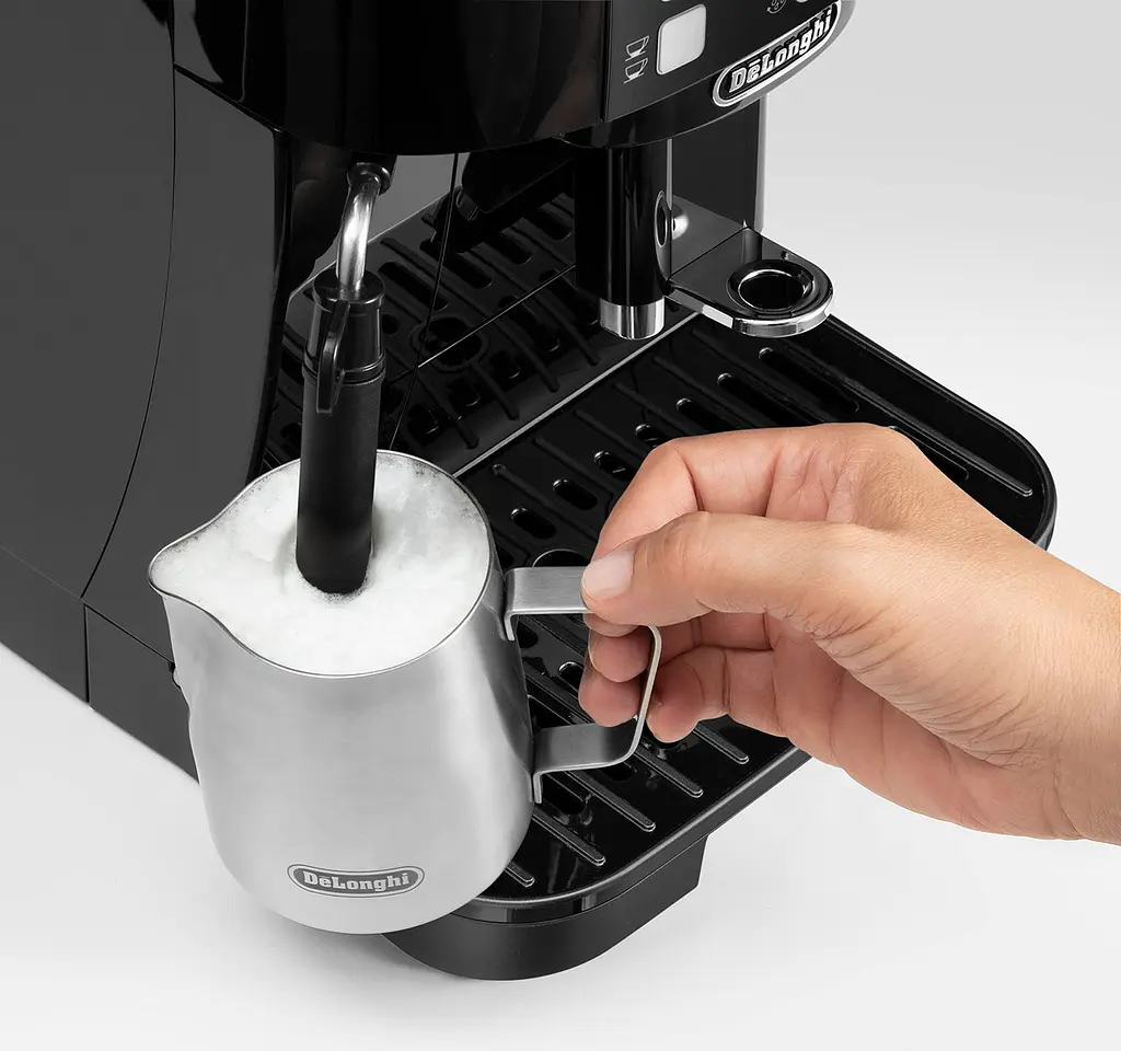Кавомашина автоматична Delonghi Magnifica S ECAM 11.112.B - фото 2