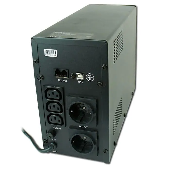 Источник бесперебойного питания EnerGenie 1200 ВА / 720 Вт / 7 А*ч (EG-UPS-033) - фото 2