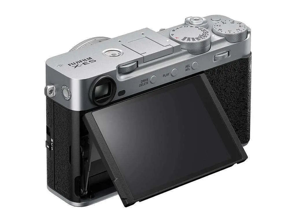Фотоаппарат FUJIFILM X-E5 Silver XF 23mm f/2.8 R WR - фото 12