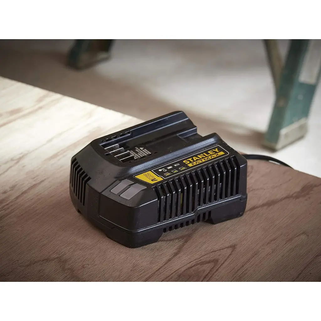Зарядное устройство для аккумуляторов Stanley Fatmax V20, 4 А (SFMCB14-QW) - фото 3