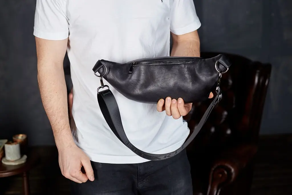 Сумка-бананка для телефону Tiding Bag 11х25х8 із натуральної гладкої шкіри TD-31848 чорна 25 см - фото 6
