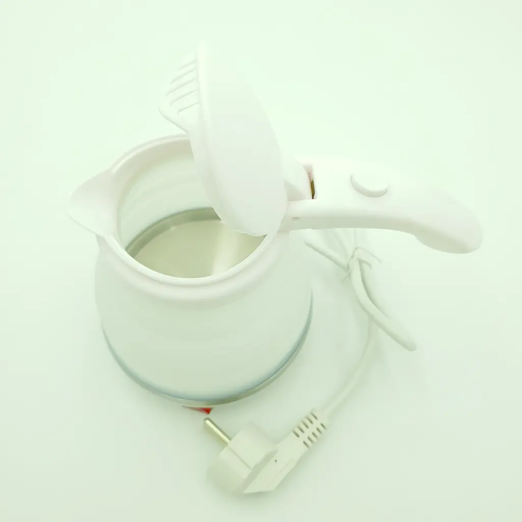 Дорожній чайник силіконовий складаний дисковий 0.75л 700Вт 220В Foldable Travel Kettle білий - фото 12