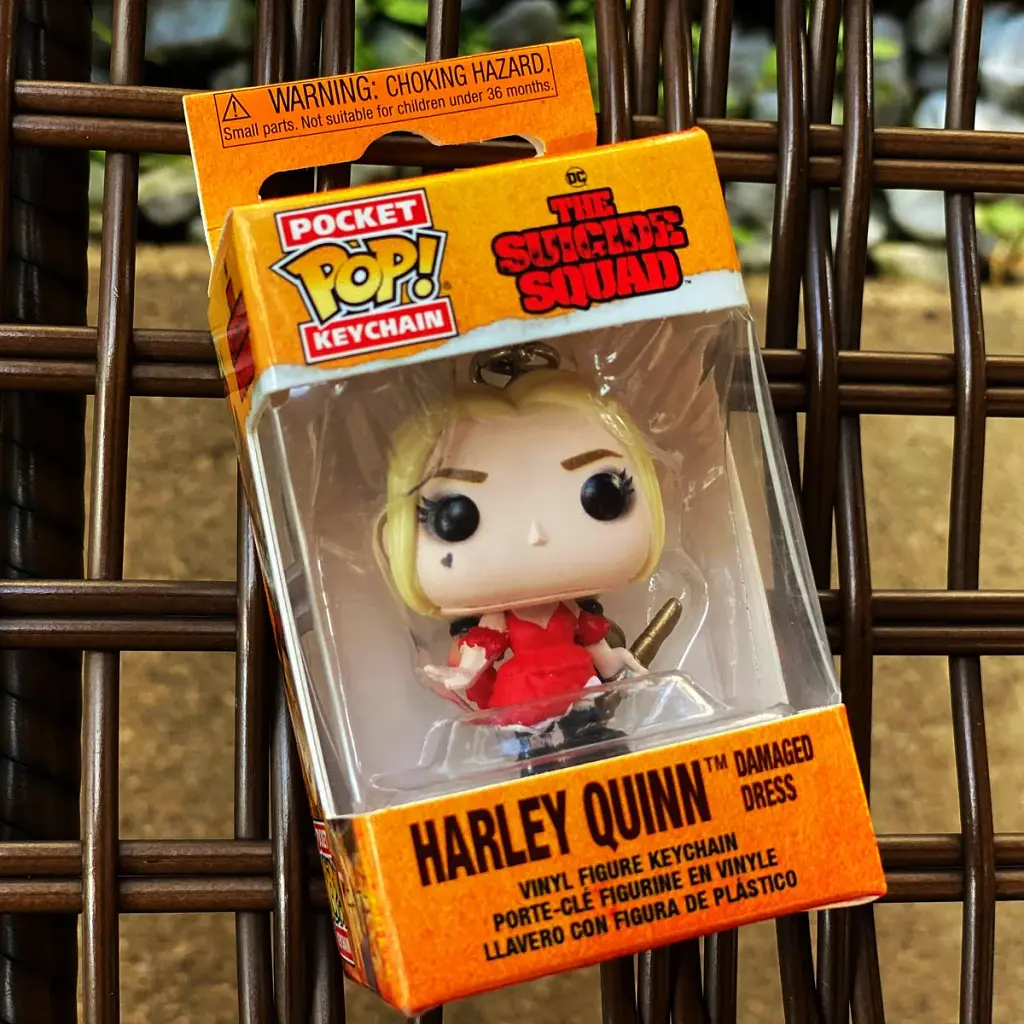 Ігрова фігурка на кліпсі FUNKO POP! серії "Загін самогубців" – ГАРЛІ КВІНН - фото 3