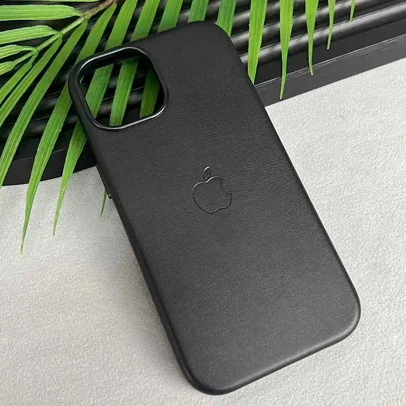 Чехол Leather Case with MagSafe для Apple iPhone 15 Pro Midnight AAA [136341] - фото 3