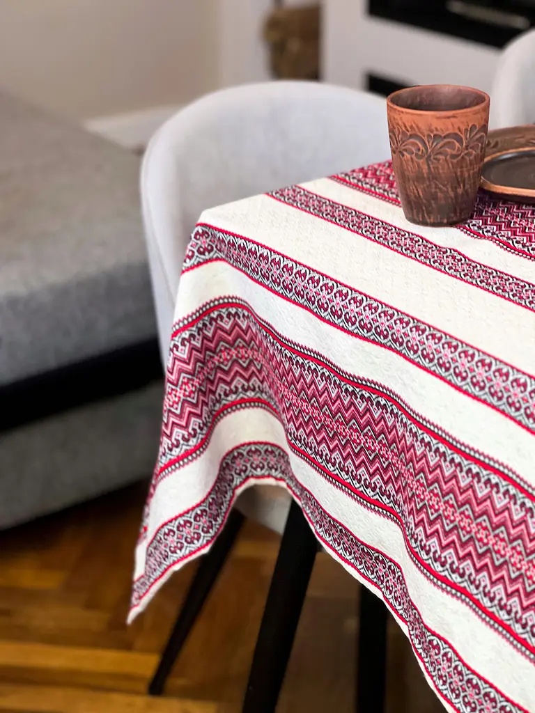 Лляна скатертина різдвяна з українським орнаментом "Рандеву червоний" - 370х150 см - фото 3