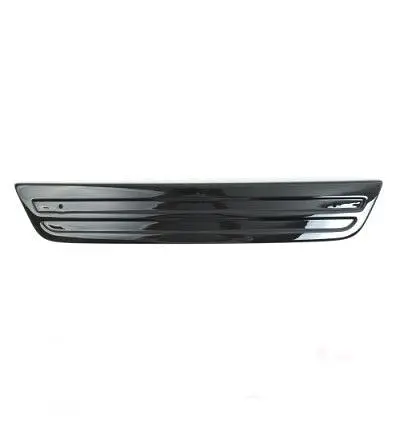 Зимова накладка на бампер Volkswagen Passat B6 2005- Глянець (Voron Glass) - фото 4