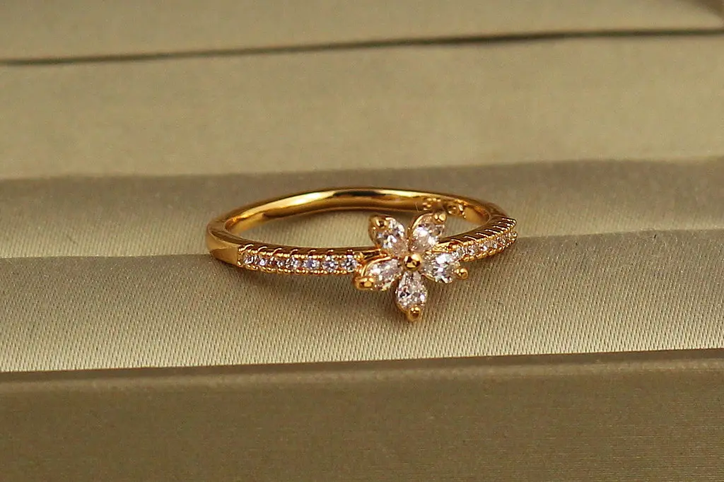 Кільце Xuping Jewelry Квітка блиску р 16 золотисте - фото 2
