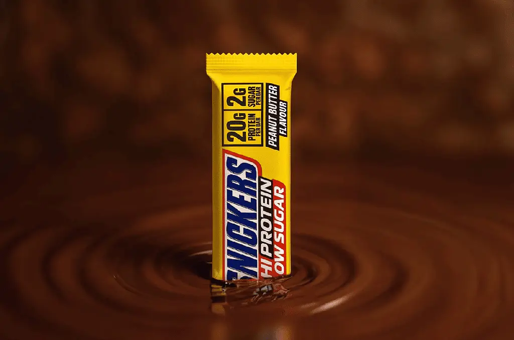 Шоколадний батончик Snickers Hi Protein Low Sugar Peanut Butter 57 г - фото 4