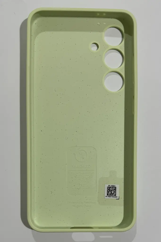 Оригінальний силіконовий чохол Silicone Case для Samsung Galaxy S24 (6.2") Light Green EF-PS921TGEGWW - фото 9
