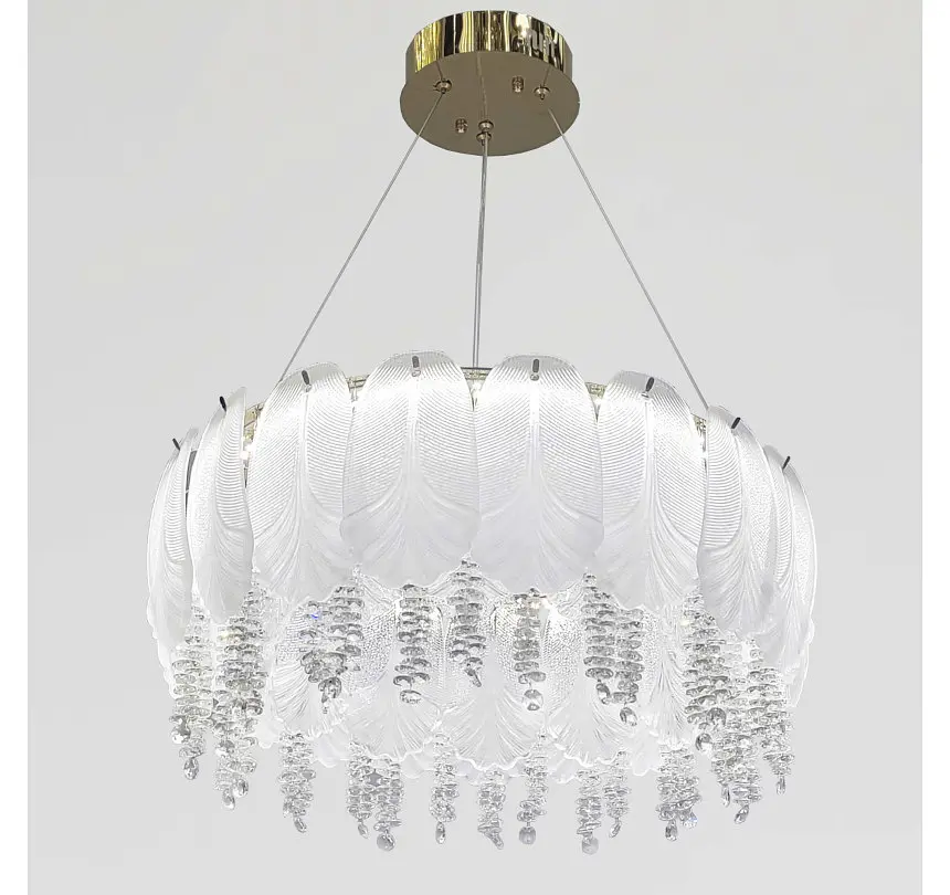 Кругла золота світлодіодна люстра Artlight 7097/550GD з матовим скляним листям і прозорим нижнім декором 95W - фото 4
