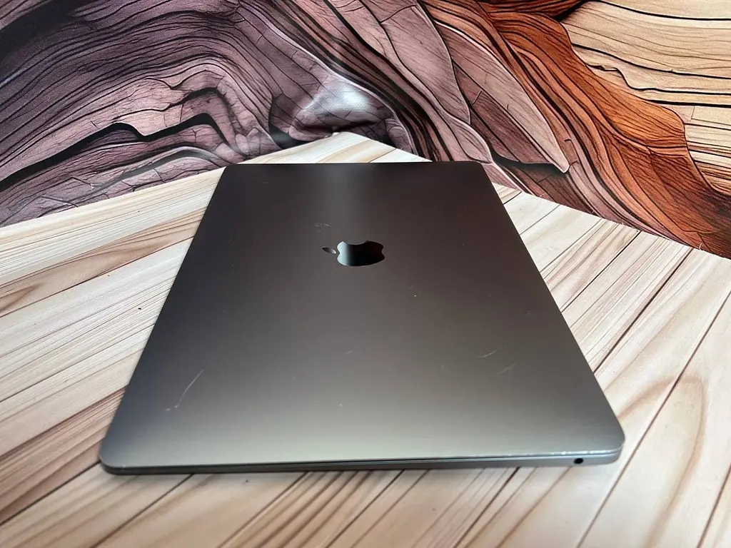 Б/в Ноутбук Apple MacBook Air 13" 2019 A1932 i5-8210Y/16/128 (FVFZ32KHLYWN) - фото 5