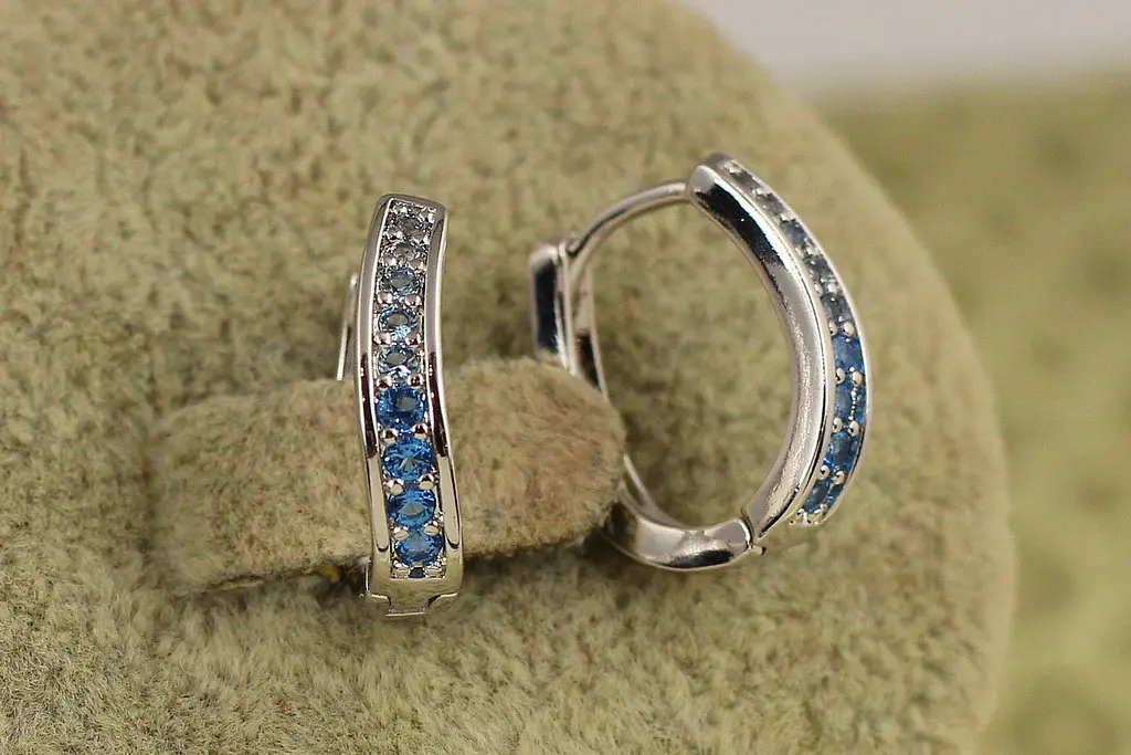 Сережки Xuping Jewelry Сапфірова лагуна 1.6 см сріблясті - фото 2