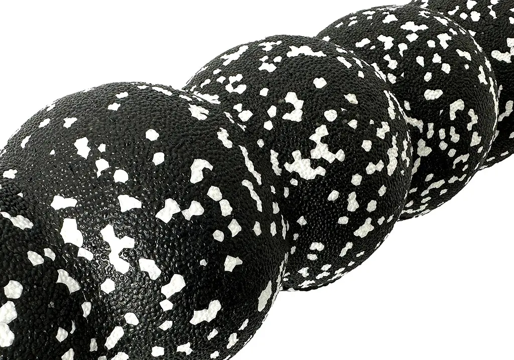 Масажний ролик EasyFit SS 30х10 см чорний (EF-3707-Bk) - фото 2