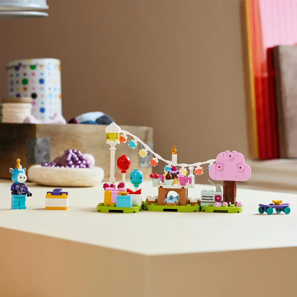 Конструктор LEGO Animal Crossing  Вечірка з нагоди дня народження Julian 170 деталей (77046) - фото 3