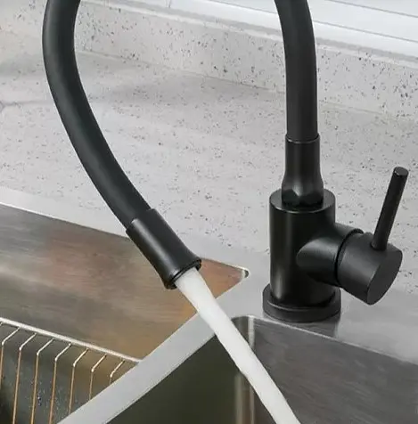 Змішувач для кухні WEZER з гнучким виливом EKO4E-01-BLACK - фото 3