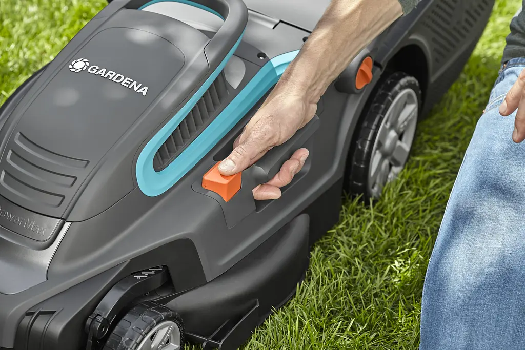 Електрична газонокосарка Gardena PowerMax 1800/42 з мульчуванням (05042-20) - фото 4