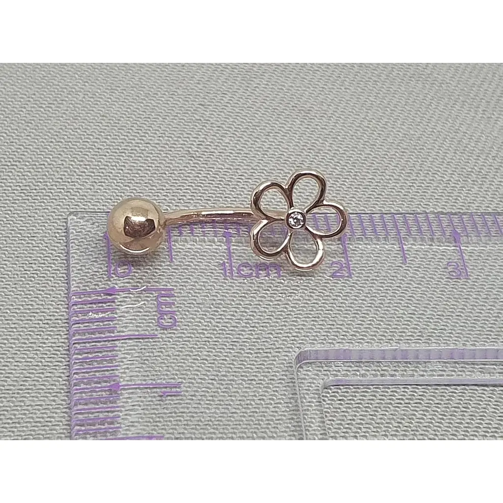 Золота сережка-пірсинг Столична Ювелірна Фабрика Квітка з фіанітами 360086 - фото 5