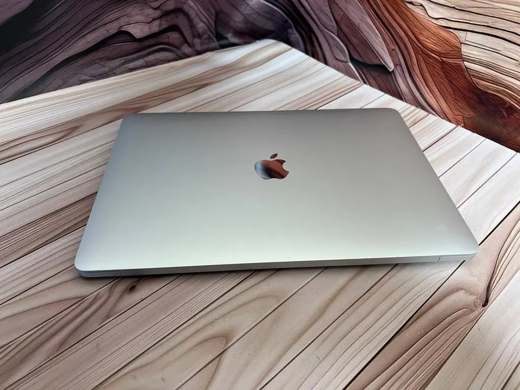 Ноутбук Apple MacBook Pro 13.3" i7-6567U /16/251 (C02TP087GYGR) Б/в - фото 8