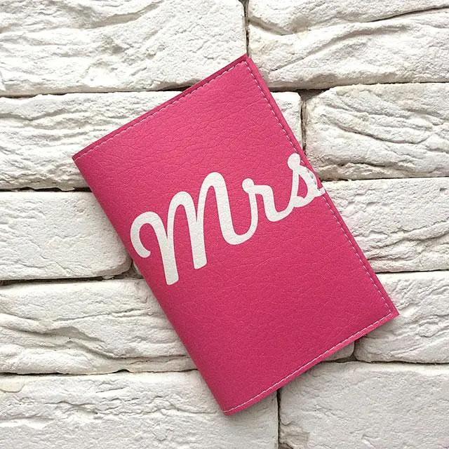 Обкладинка для паспорта Mrs (рожевий)