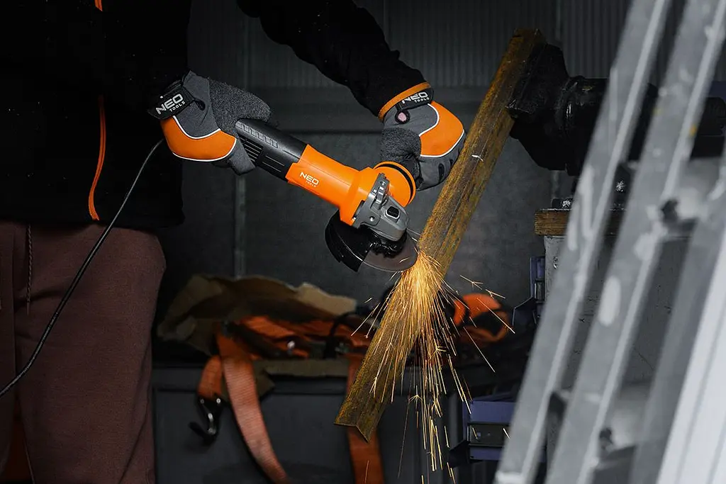 Шлифмашина угловая 125мм 1000Вт Neo Tools teh0025372 - фото 3