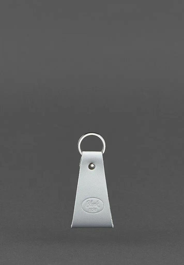 Кожаный серый брелок-петля - фото 3