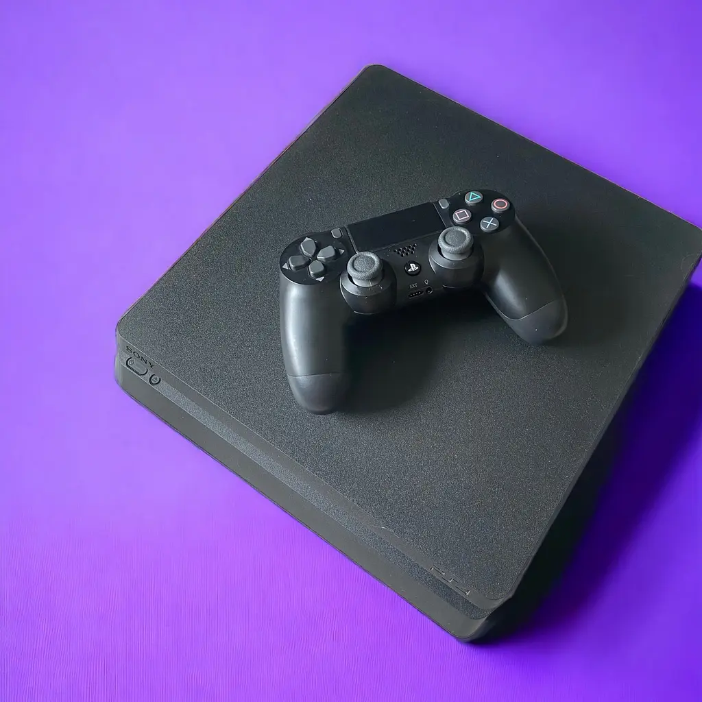 Стаціонарна ігрова консоль PlayStation 4 Slim 500 ГБ 9.0+1 джойстик - фото 2