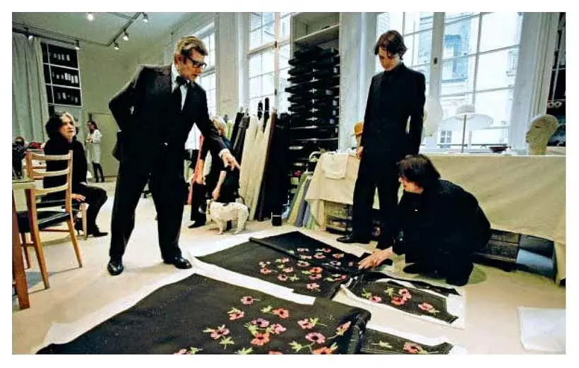 The Flowers of Yves Saint Laurent - фото 4