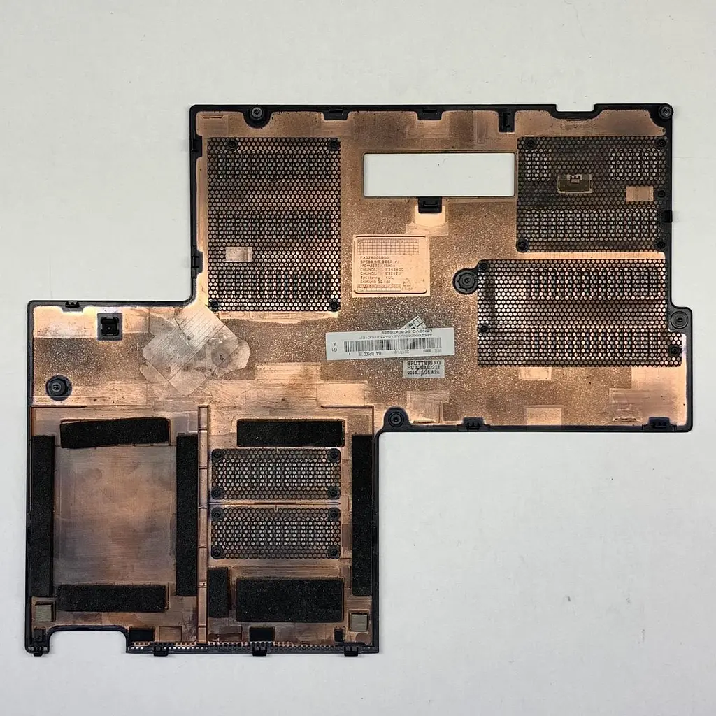 Сервісна кришка HDD RAM для ноутбука Lenovo Thinkpad P50 P51 (FA0Z6000800) Б/в - фото 2