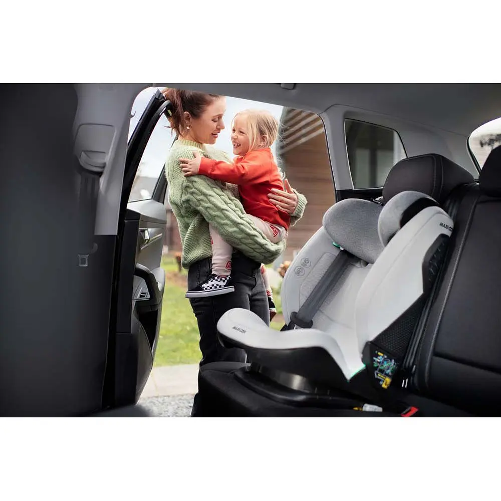 Автокрісло Maxi-Cosi RodiFix Pro i-Size Authentic Black, чорне (8800671110) - фото 17