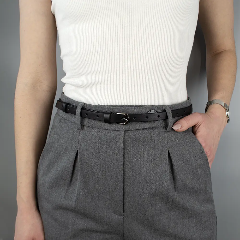 Ремень женский кожаный узкий с дырочками SF-1545 черный (125 см) - фото 3