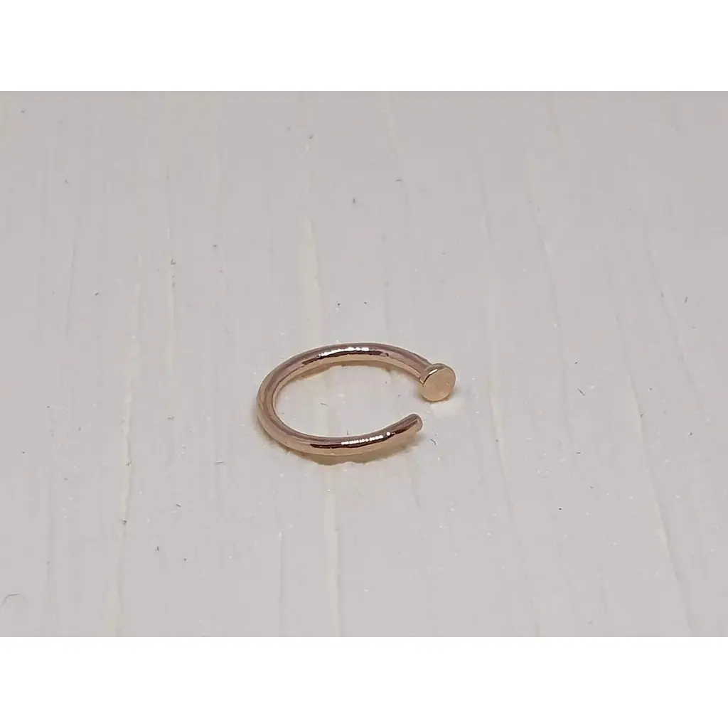 Золотая серьга-пирсинг в нос Dear. 1057 - фото 2