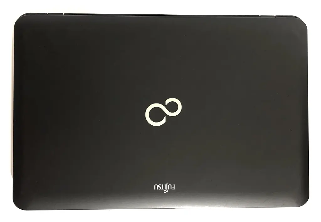 Ноутбук Fujitsu Lifebook A512 / 15.6" (1366х768) / i3-3110M / 8GB / 320GB HDD / Win10Pro - Б/в - фото 6
