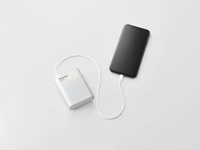Зарядний пристрій Panasonic Eneloop ready USB in/out з функцією Power Bank - фото 6